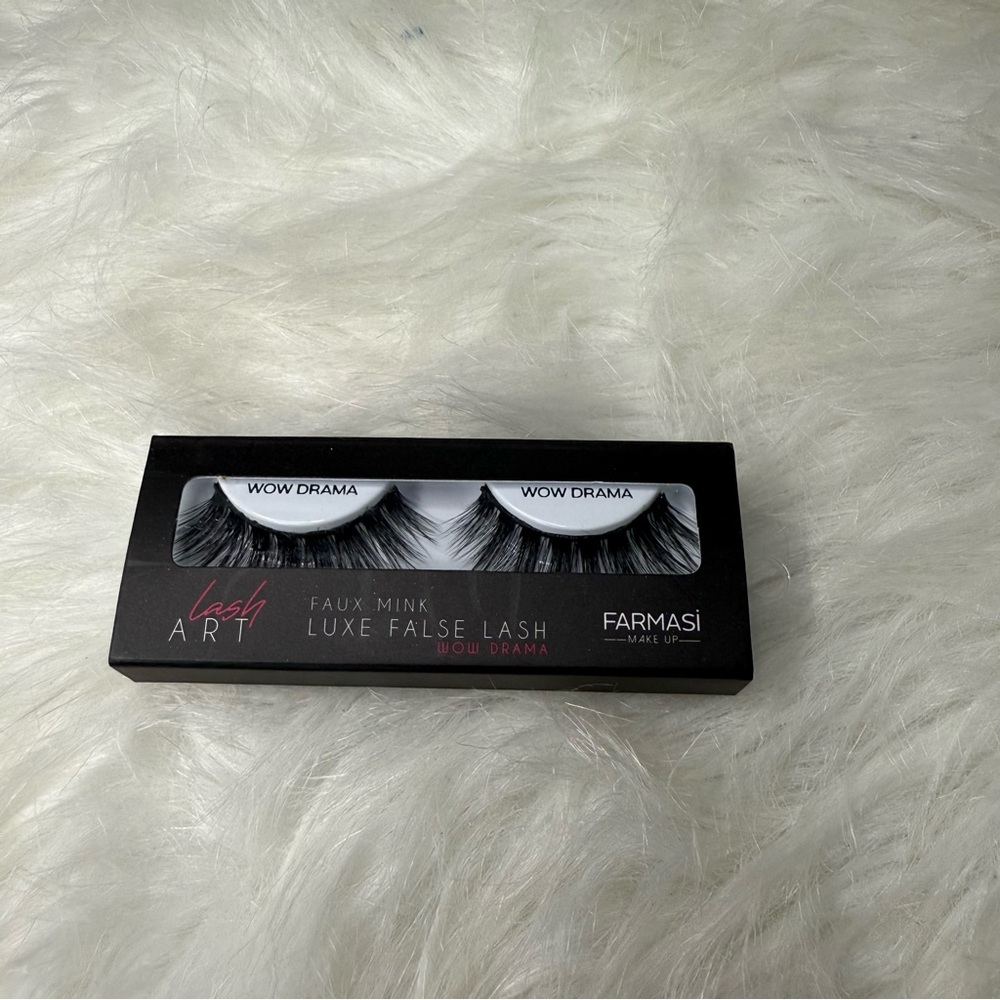 Farmasi Luxe False Lashes  “‎ WOW DRAMA”
